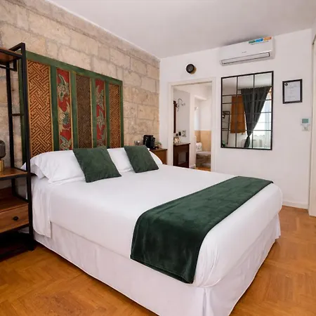 Landlord 71 - 3* Bari
